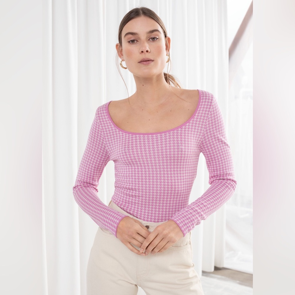 & Other Stories Pink Houndstooth Long Sleeve Scoop Neck Top